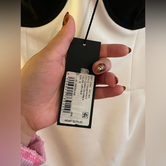 NWT Gianni Bini White Mini Dress with Black Cups - Picture 5 of 6